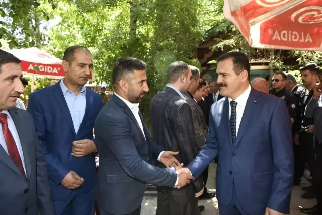 Hakkari'de resmi bayramlaşma töreni Hakkari'de resmi bayramlaşma töreni