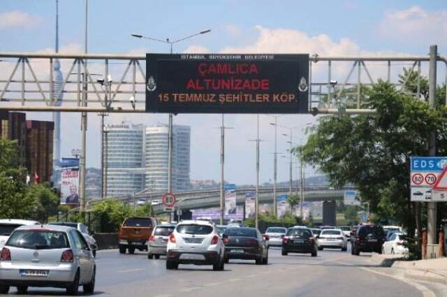 İstanbul'da bayramın ilk günü trafik felç oldu! Yoğunluk yüzde 53