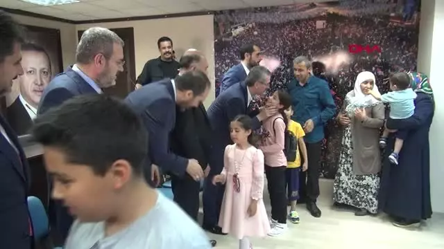 KAHRAMANMARAŞ AK Partili Ünal CHP ile ortak canlı yayın için bayramdan hemen sonra bir temas... KAHRAMANMARAŞ AK Partili Ünal CHP ile ortak canlı yayın için bayramdan hemen sonra bir temas...