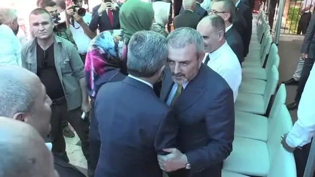 Mahir Ünal: 'Ortak canlı yayın, bayramdan sonra' Mahir Ünal: 'Ortak canlı yayın, bayramdan sonra'