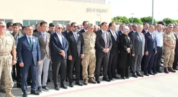 Şehit Uzman Onbaşı Eren için Elazığ'da tören Şehit Uzman Onbaşı Eren için Elazığ'da tören