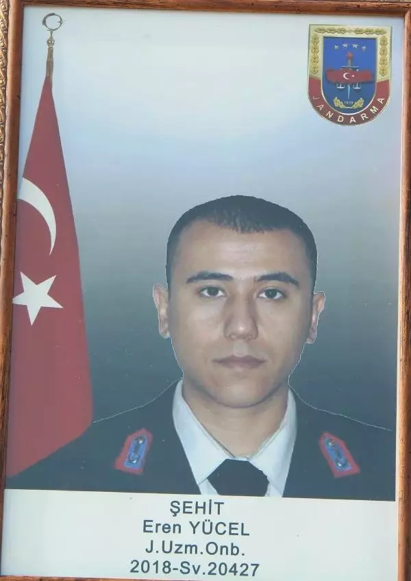 Şehit Uzman Onbaşı Eren için Elazığ'da tören Şehit Uzman Onbaşı Eren için Elazığ'da tören