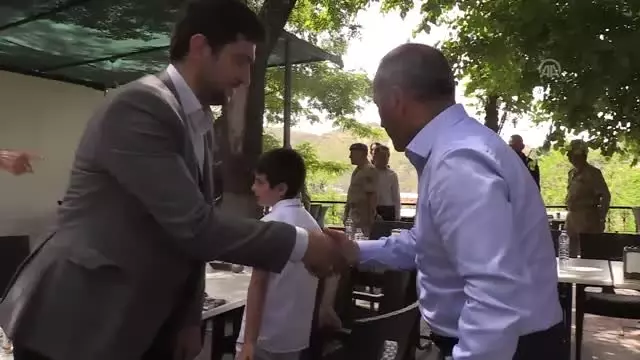 Vali Tuncay Sonel: 'Tunceli'de terörist sayısı 600'lerden 70'lere düştü' Vali Tuncay Sonel: 'Tunceli'de terörist sayısı 600'lerden 70'lere düştü'