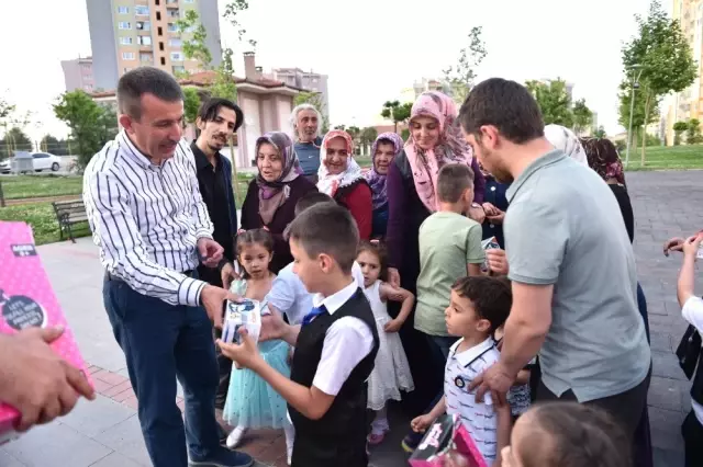 Bayramda çocuklara Başkan Balcı'dan oyuncak