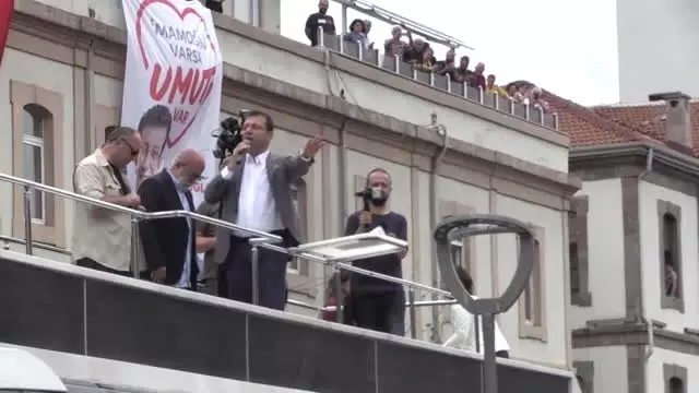 İmamoğlu bayramlaşma törenine katıldı