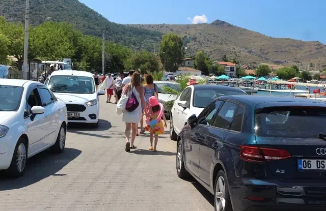 Alaçatı'nın rakibi Selimiye doldu taştı Alaçatı'nın rakibi Selimiye doldu taştı
