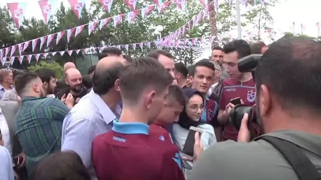 Albayrak ve Turhan, Trabzonspor'un bayramlaşma törenine katıldı Albayrak ve Turhan, Trabzonspor'un bayramlaşma törenine katıldı