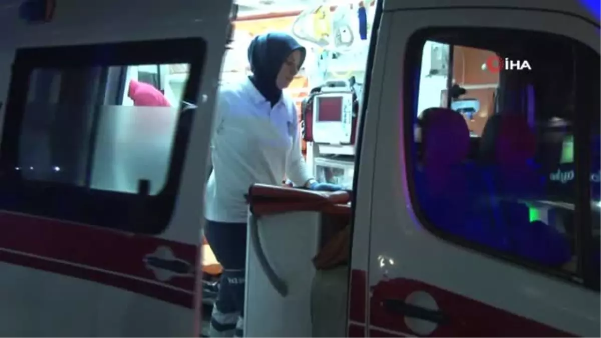 Fatih'te kontrolden çıkan araç taksiye çarparak yan yattı: 1 yaralı