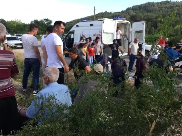 Osmaniye'de otomobil takla attı: 5 yaralı Osmaniye'de otomobil takla attı: 5 yaralı