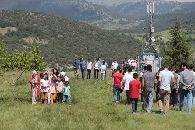 Ozel Copcatan Tepede Kismet Aradilar Haber