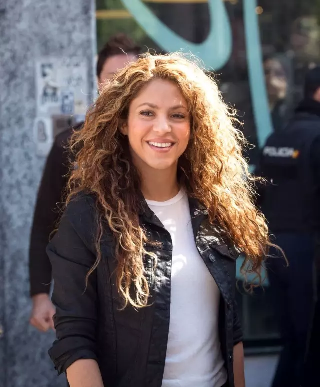 Shakira, vergi kaçırma iddiasıyla hakim karşısına çıktı Haberler Magazin