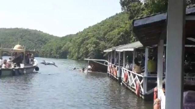 Son dakika! İstanbul Şile'de çardak çöktü! Vatandaşlar göle düştü
