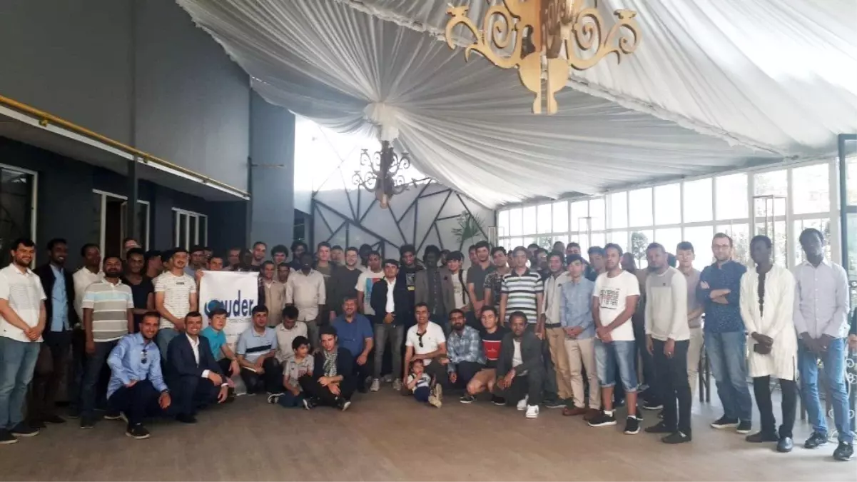 Uluslararası öğrenciler Eskişehir'de bayramlaştı