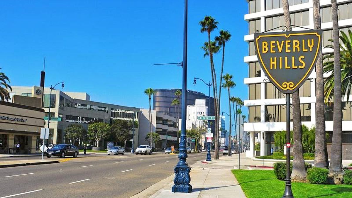 Zengin ve ünlülerin muhiti Beverly Hills'te tütün satışı tamamen yasaklanıyor