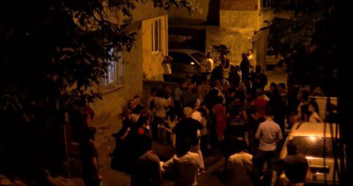 Fikirtepe'de iki aile arasındaki kavgada ev yakıldı (Geniş haber)