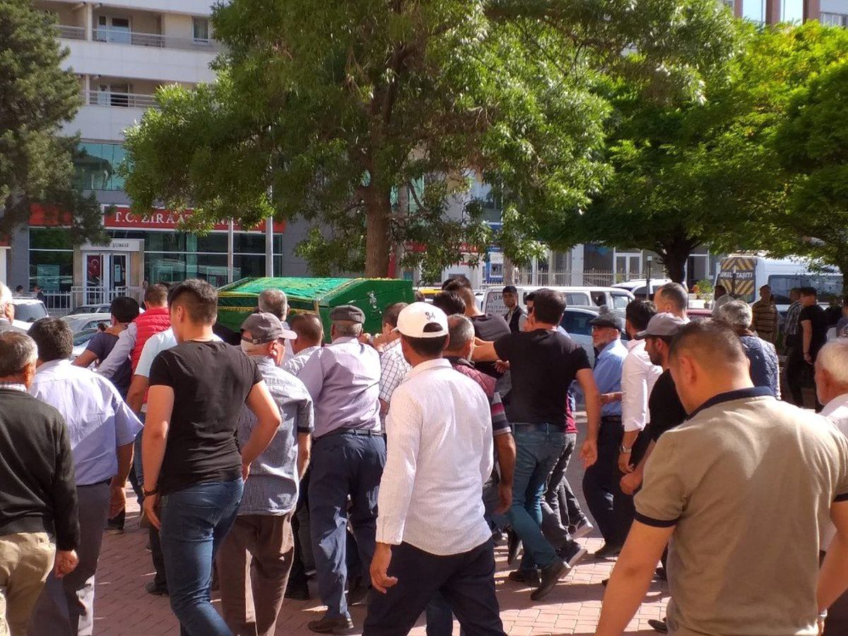 Kırşehir'de silahlı kavgada hayatını kaybeden Gökhan Uyan toprağa verildi