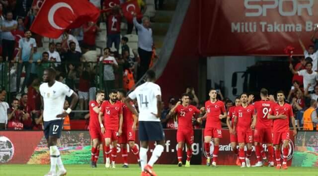 A Milli Takımımız, Fransa karşısında tarih yazdı!