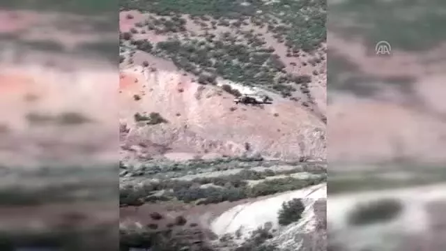 Askeri helikopter kayalıktan düşen kişi için havalandı