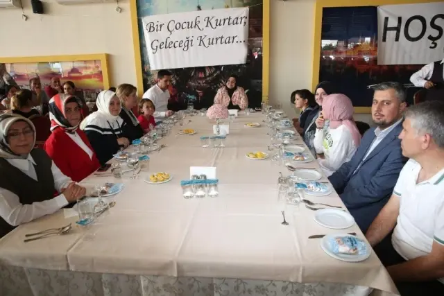 Bakan Selçuk: 'Kurum bakımlarımızla da öncelikli olarak çocuklarımızı aile ortamına kavuşturmayı... Bakan Selçuk: 'Kurum bakımlarımızla da öncelikli olarak çocuklarımızı aile ortamına kavuşturmayı...