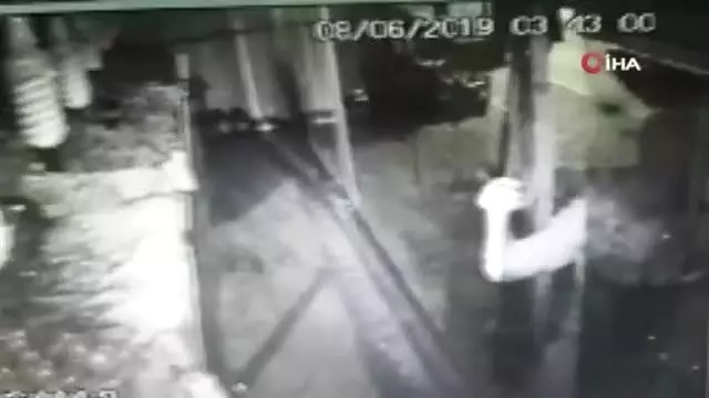 Bekçi düdüğünü duyan hırsız kayıplara karıştı Bekçi düdüğünü duyan hırsız kayıplara karıştı