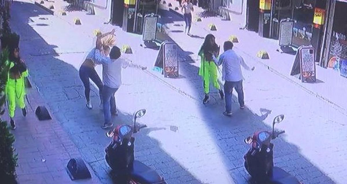 Beyoğlu'nda 2 kadın feci şekilde darp edildi!