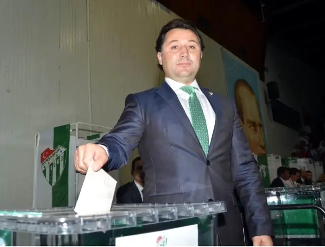 Bursaspor'da başkanlığa tek aday Bursaspor'da başkanlığa tek aday