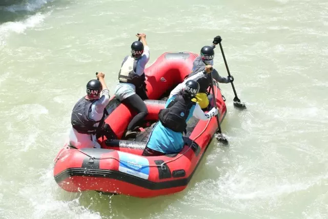 Dünya Rafting Şampiyonası heyecanı antrenmanla başladı Dünya Rafting Şampiyonası heyecanı antrenmanla başladı