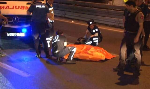 Üst geçitten yol düşen kişi otomobilin altında metrelerce sürüklenerek öldü