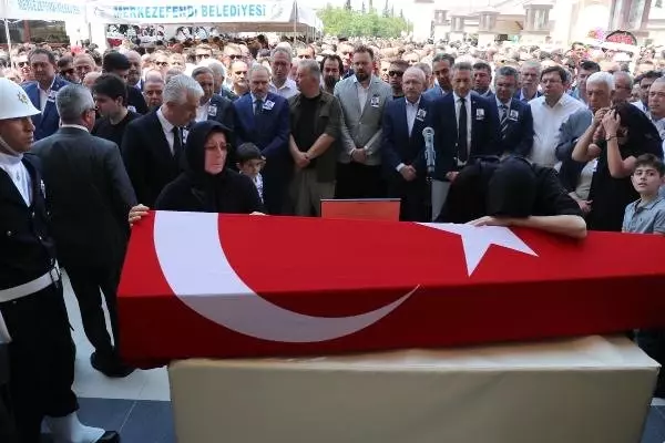 Yaşamını yitiren CHP Milletvekili Arslan için Denizli'de tören (2)