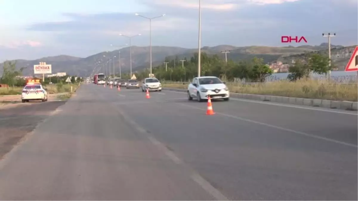 AFYONKARAHİSAR Bayram tatilinde Afyonkarahisar'dan 450 bin araç geçti