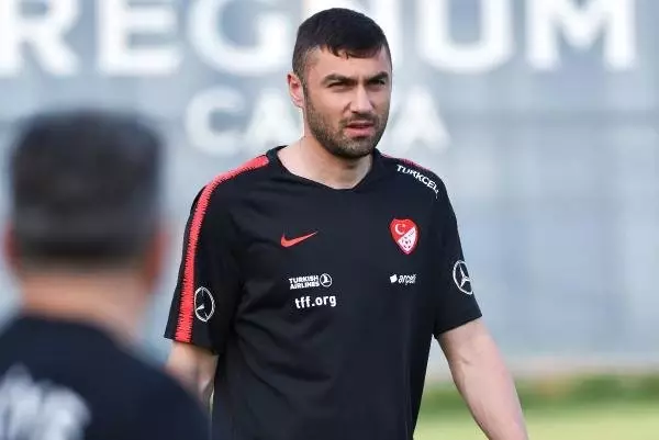 Burak Yılmaz ve Dorukhan Toköz Fransa karşısında büyüledi Burak Yılmaz ve Dorukhan Toköz Fransa karşısında büyüledi
