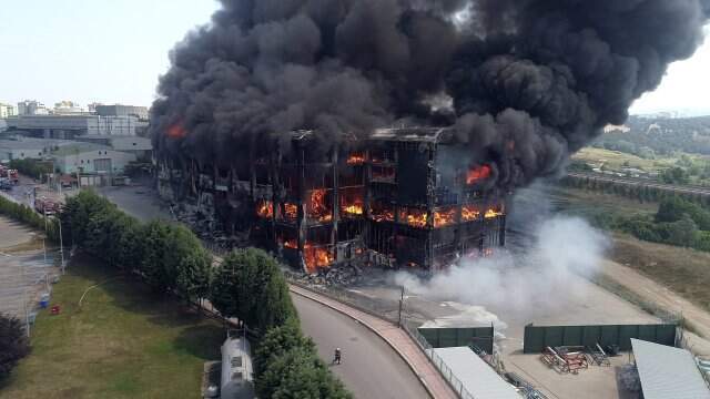 Dört kişinin öldüğü tekstil fabrikası yangınında gözaltına alınan fabrika sahibi tutuklandı