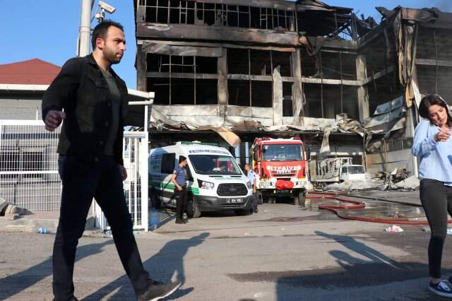 Dört kişinin öldüğü tekstil fabrikası yangınında gözaltına alınan fabrika sahibi tutuklandı