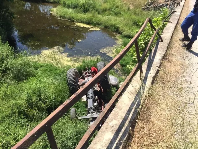 Dursunbey'de traktör köprüden uçtu: 1 ölü