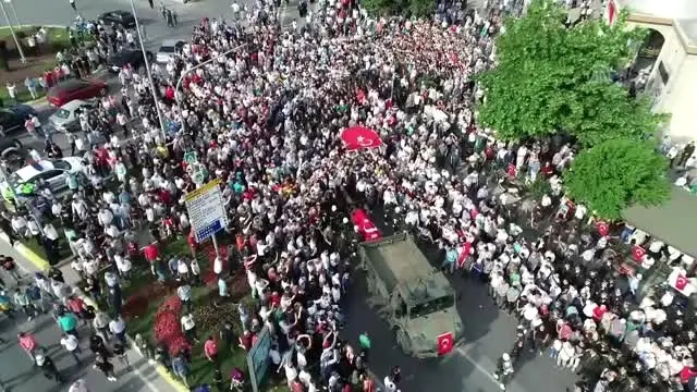 Şehit Piyade Uzman Çavuş Hayta, son yolculuğuna uğurlandı (3) Şehit Piyade Uzman Çavuş Hayta, son yolculuğuna uğurlandı (3)