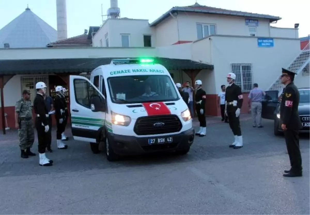 Tel Rıfat'ta TSK üssüne saldırı: 1 şehit, 5 yaralı (5)