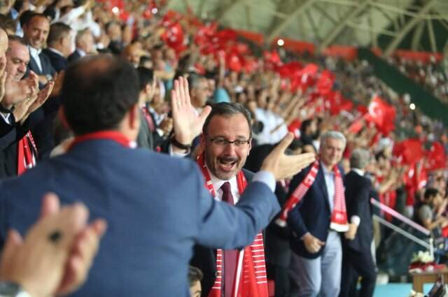 Gençlik ve Spor Bakanı Kasapoğlu İzlanda'ya gidiyor