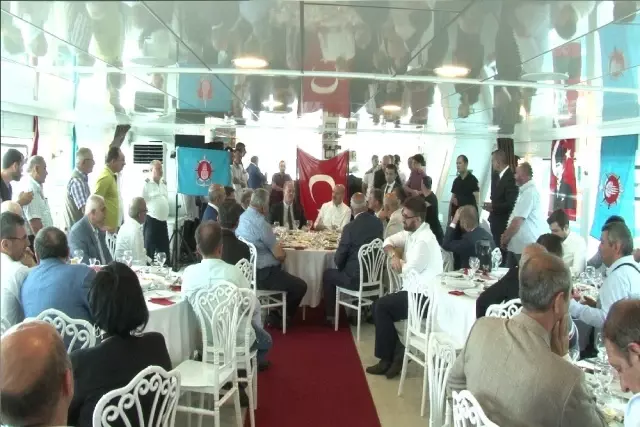 İçişleri Bakanı Soylu'dan Kaftancıoğlu'na yanıt: 'Ben domuz yiyerek büyümedim' İçişleri Bakanı Soylu'dan Kaftancıoğlu'na yanıt: 'Ben domuz yiyerek büyümedim'