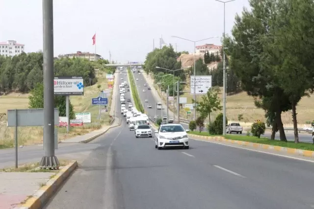 Öğrenci servis şoförlerinden 'Okul Paketi' eylemi