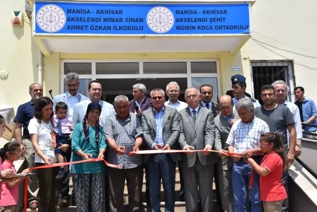Akhisarlı şehidin ismi okuduğu okula verildi