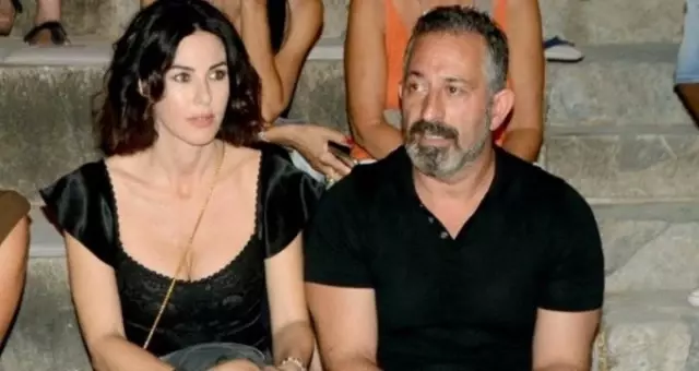Defne Samyeli kimdir? Defne Samyeli ve Cem Yılmaz Bodrum'da! Defne Samyeli kimdir? Defne Samyeli ve Cem Yılmaz Bodrum'da!