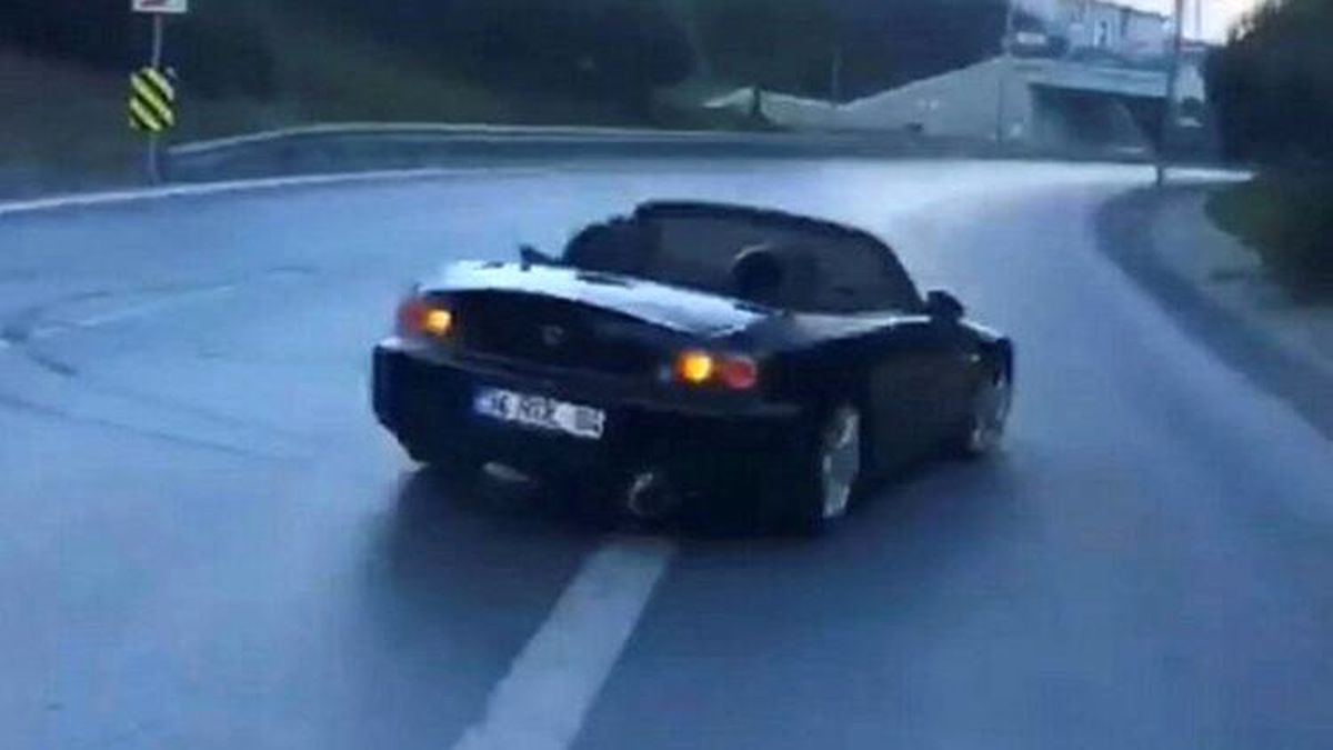 Drift yapan sürücüye ibretlik ceza! Görüntüler sosyal medyadan yayınlanınca yakalandı
