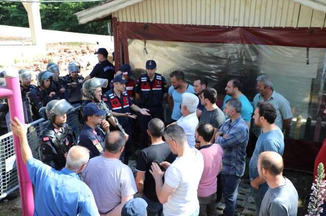 Fırtına Vadisi'nde kaçak yapıların yıkımı başladı