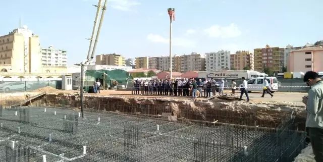 Kızıltepe'de 3 bin kişilik caminin temeli dualarla atıldı