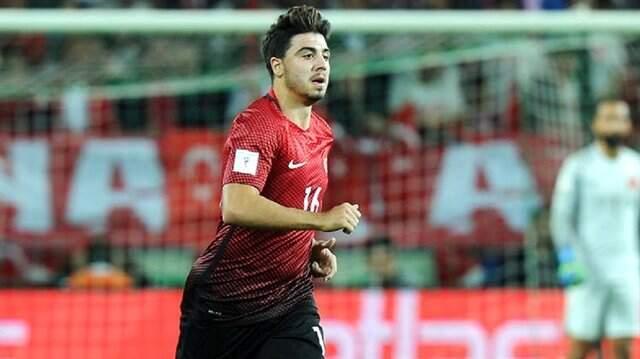 Ozan Tufan, İzlanda maçındaki performansıyla eleştiri yağmuruna tutuldu!