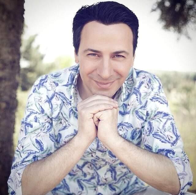Şarkıcı Metin'den dikkat çeken açıklama: Müzik evrenseldir kategorize edilemez!
