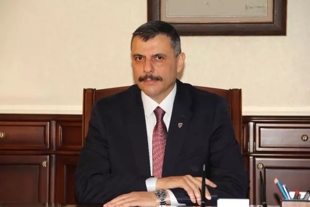 Vali Çiftçi'den makam aracı açıklaması