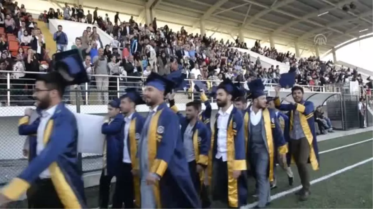 Ardahan Üniversitesinde mezuniyet heyecanı