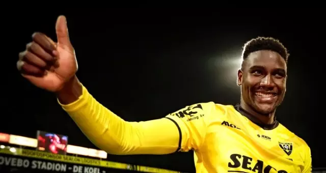 Beşiktaş'ın istediği Peniel Mlapa için VVV-Venlo'dan resmi açıklama geldi! Beşiktaş'ın istediği Peniel Mlapa için VVV-Venlo'dan resmi açıklama geldi!
