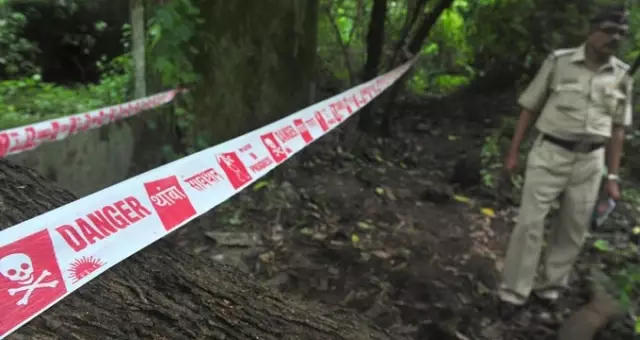 Caniler, borcunu ödemeyen adamın kızını kaçırıp gözlerini oydu Caniler, borcunu ödemeyen adamın kızını kaçırıp gözlerini oydu